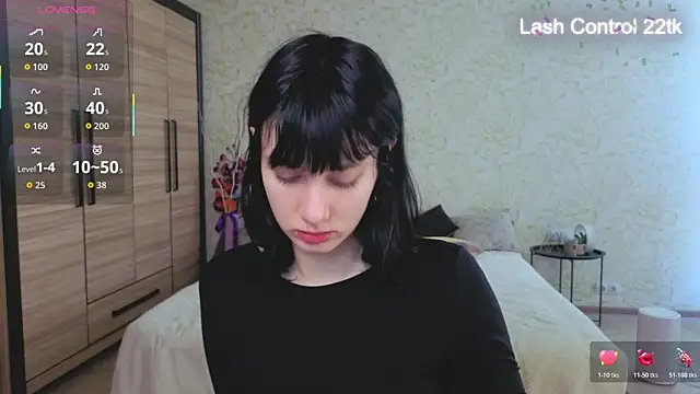 Snapshot of JulisSweet chatting on May 2026 06:07:02 AM JulisSweet online show from May 2026 06:07:02 AM