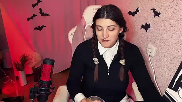 Katrin  kiss online show from October 2025 08:32:01 PM