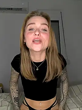 Goldloeckchen159 online show from April 2026 07:22:01 PM