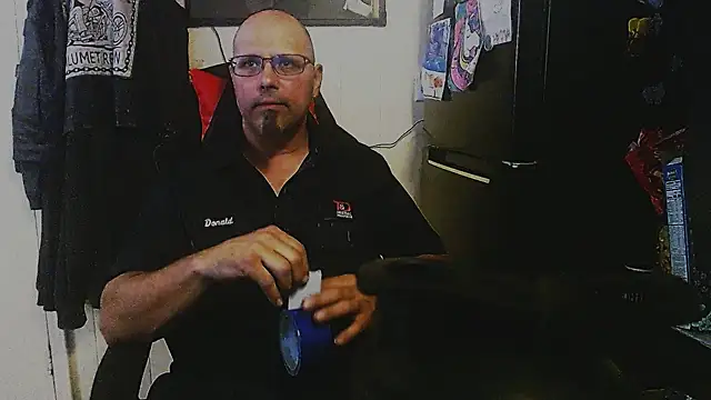 KrazyLegz online show from September 2025 09:18:01 PM