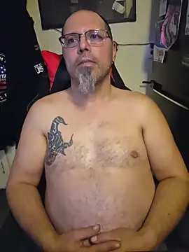 Snapshot of KrazyLegz chatting on February 2026 06:44:02 PM KrazyLegz online show from February 2026 06:44:02 PM