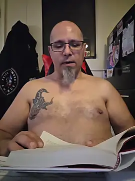 Snapshot of KrazyLegz chatting on February 2026 06:04:01 PM KrazyLegz online show from February 2026 06:04:01 PM