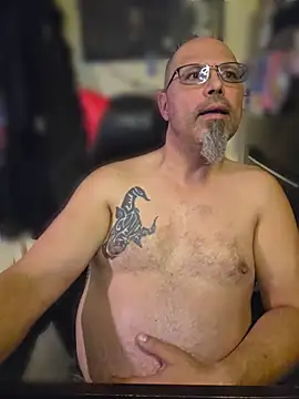 Snapshot of KrazyLegz chatting on March 2026 09:26:01 PM KrazyLegz online show from March 2026 09:26:01 PM