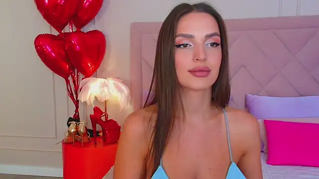 BellaHalles online show from February 2025 12:00:02 PM