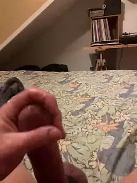 Snapshot of LivingLegend1978 chatting on January 2025 05:06:01 PM LivingLegend1978 online show from January 2025 05:06:01 PM