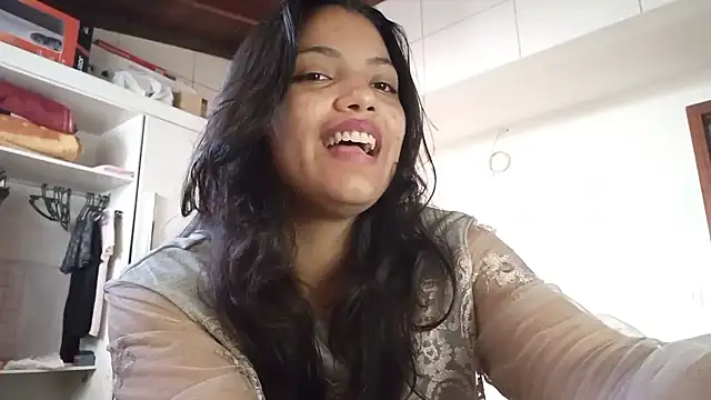 Snapshot of bombomepimenta chatting on September 2025 12:32:01 PM bombomepimenta online show from September 2025 12:32:01 PM