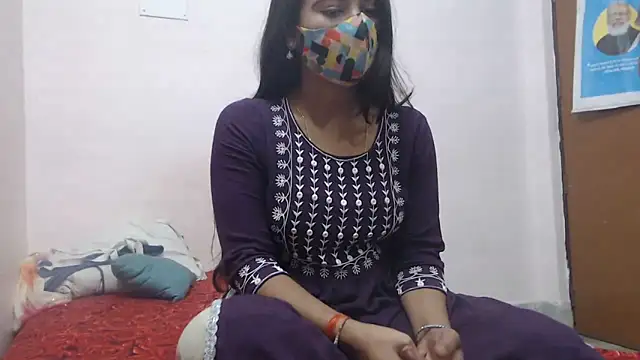 Snapshot of wildbabes chatting on December 2024 04:21:01 PM wildbabes online show from December 2024 04:21:01 PM