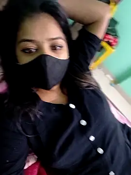 Monalisa Singh online show from November 2025 06:19:02 PM