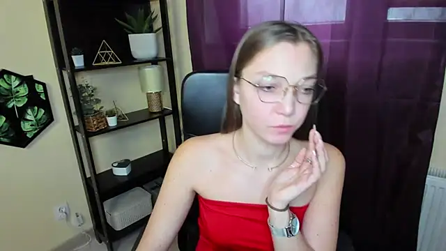 EmillyPlay online show from March 2025 12:50:02 PM