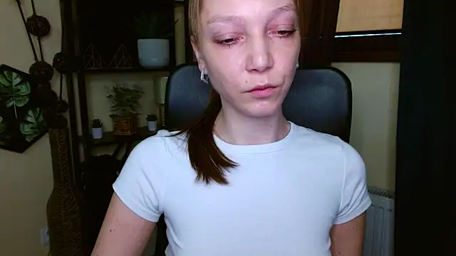 EmillyPlay online show from March 2026 07:38:01 AM