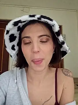 licoricepizza online show from November 2025 01:22:01 PM