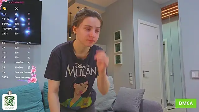 DonnaBurkee online show from October 2025 04:58:01 AM