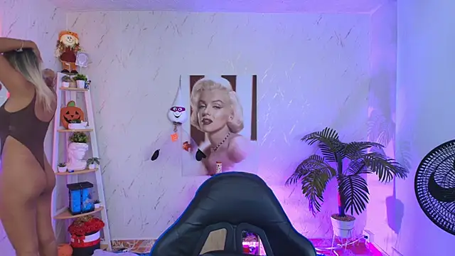 SALOOMEE   online show from November 2025 09:26:02 AM