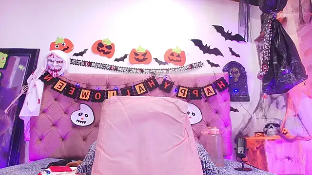 diane di online show from October 2025 07:16:02 PM