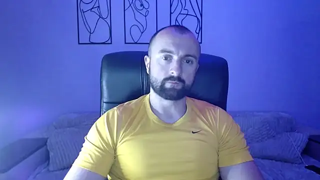 brindlefly6969 online show from October 2025 11:29:02 AM