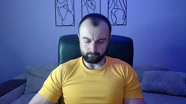 brindlefly6969 online show from February 2026 11:28:02 AM