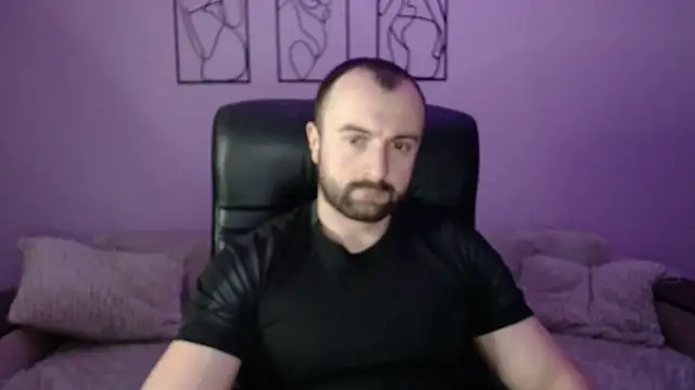 brindlefly6969 online show from March 2026 11:13:01 AM