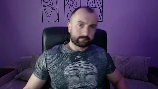 brindlefly6969 online show from March 2026 11:54:02 AM