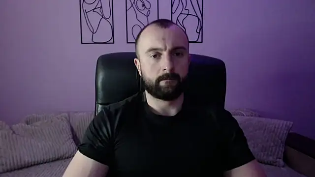 brindlefly6969 online show from April 2026 10:35:02 AM