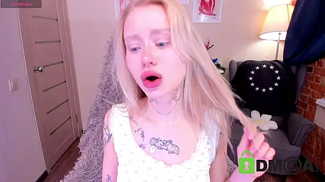 MalenaErnman online show from January 2025 10:27:02 AM