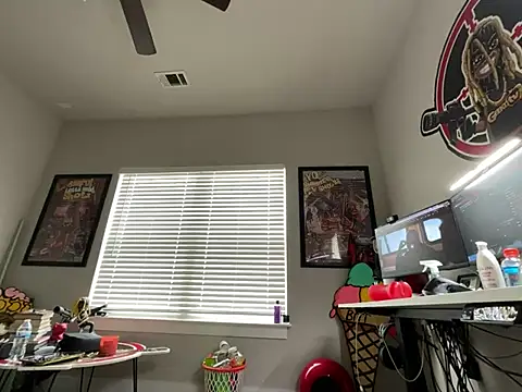 4EVAGLACIERS online show from April 2026 03:50:01 PM