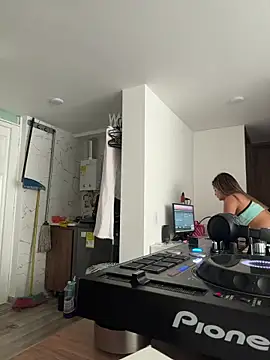 pamell col online show from October 2025 07:09:02 PM