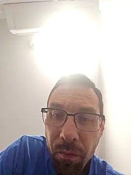 Iliketocooksquirt25 online show from March 2025 01:43:01 AM