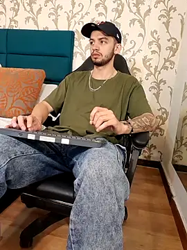 Michael magno online show from February 2026 01:51:02 PM