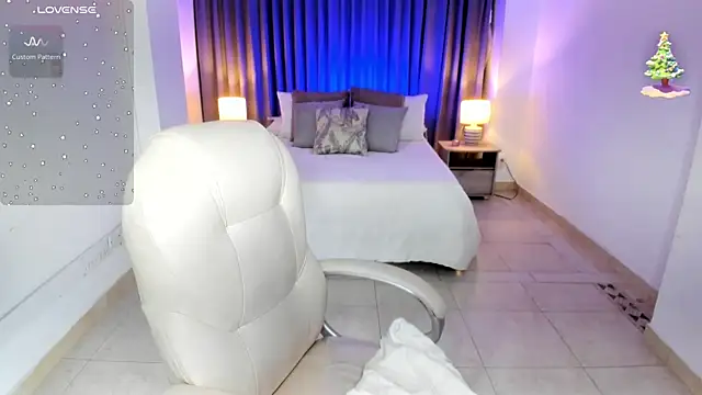 Snapshot of Rebeka_spencer chatting on December 2024 03:55:02 AM Rebeka spencer online show from December 2024 03:55:02 AM