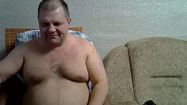 Nilola6 online show from December 2024 12:52:02 PM