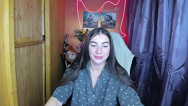 Snapshot of Fiery_Brunette_ chatting on December 2024 11:43:02 AM Fiery Brunette online show from December 2024 11:43:02 AM