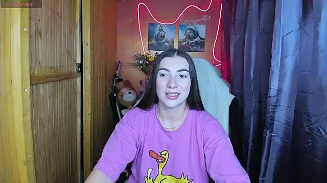 Snapshot of Fiery_Brunette_ chatting on January 2025 05:58:02 AM Fiery Brunette online show from January 2025 05:58:02 AM