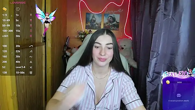 Snapshot of Fiery_Brunette_ chatting on January 2025 01:32:01 AM Fiery Brunette online show from January 2025 01:32:01 AM