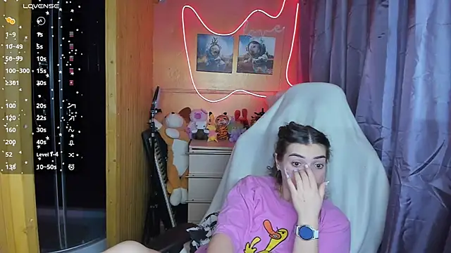 Snapshot of Fiery_Brunette_ chatting on February 2025 06:47:02 PM Fiery Brunette online show from February 2025 06:47:02 PM