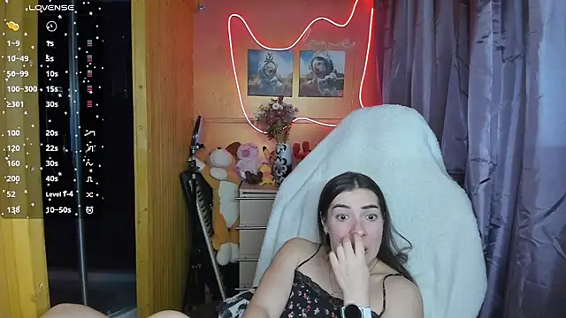 Snapshot of Fiery_Brunette_ chatting on March 2025 11:40:01 AM Fiery Brunette online show from March 2025 11:40:01 AM