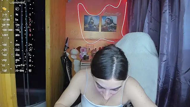 Snapshot of Fiery_Brunette_ chatting on March 2025 04:17:02 AM Fiery Brunette online show from March 2025 04:17:02 AM