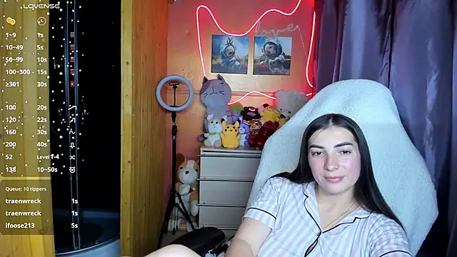 Snapshot of Fiery_Brunette_ chatting on September 2025 04:31:02 PM Fiery Brunette online show from September 2025 04:31:02 PM