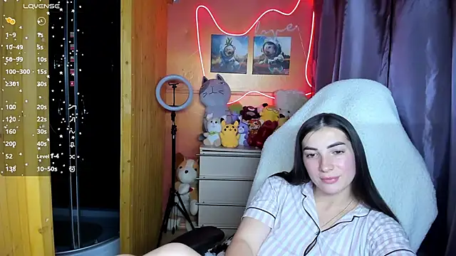 Snapshot of Fiery_Brunette_ chatting on September 2025 03:15:02 PM Fiery Brunette online show from September 2025 03:15:02 PM