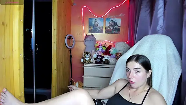 Snapshot of Fiery_Brunette_ chatting on July 2026 04:52:02 AM Fiery Brunette online show from July 2026 04:52:02 AM