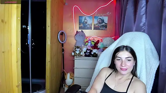 Snapshot of Fiery_Brunette_ chatting on July 2026 03:54:02 AM Fiery Brunette online show from July 2026 03:54:02 AM