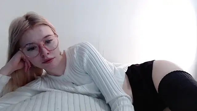 Snapshot of Sataobby chatting on December 2024 01:33:01 PM Sataobby online show from December 2024 01:33:01 PM