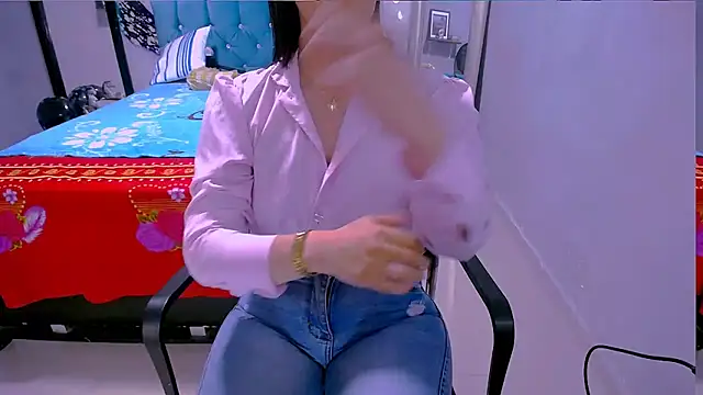 BitterMomXxx online show from March 2026 02:17:01 PM