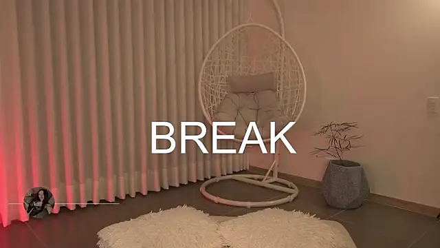 Daihanwatson  online show from December 2024 04:48:02 AM