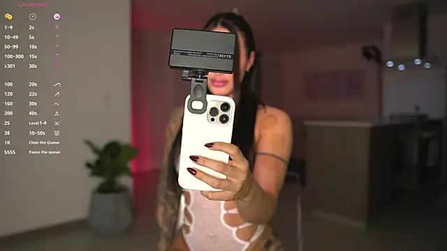 Daihanwatson  online show from September 2025 01:49:01 AM