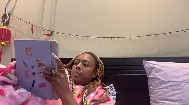 ChocolateCakeQueen online show from March 2025 10:53:02 PM