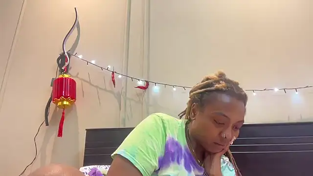 ChocolateCakeQueen online show from March 2025 03:54:02 AM