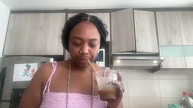 ChocolateCakeQueen online show from March 2026 03:47:01 PM