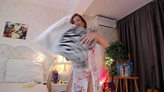 IreneHope online show from March 2026 09:57:01 AM