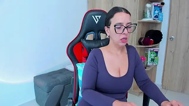  amanda seyfried19 online show from September 2025 05:18:02 PM