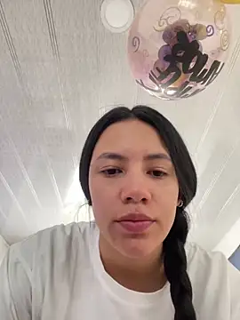 hannahb-e online show from January 2025 03:44:01 PM